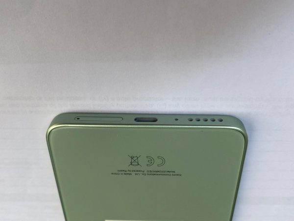 1aabe9d2-fe6b-45d2-ab8a-0f3ecf142304 小米Redmi Note 13 256GB 綠藍黑 雙卡雙待