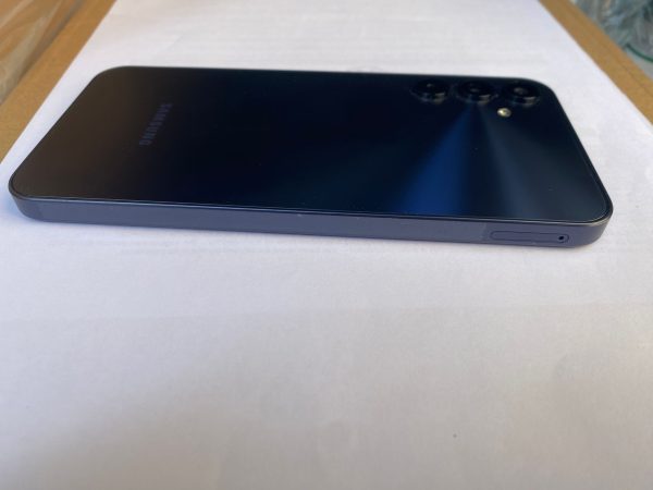e6534133-d80e-4096-a30c-8d7d917bad92 Samsung Galaxy A15 港版 雙卡雙待 6GB+128GB淨機跟保護套